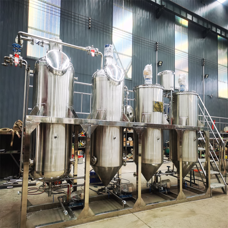 中贏精煉設備加工設備食用油脫色脫臭設備廠家