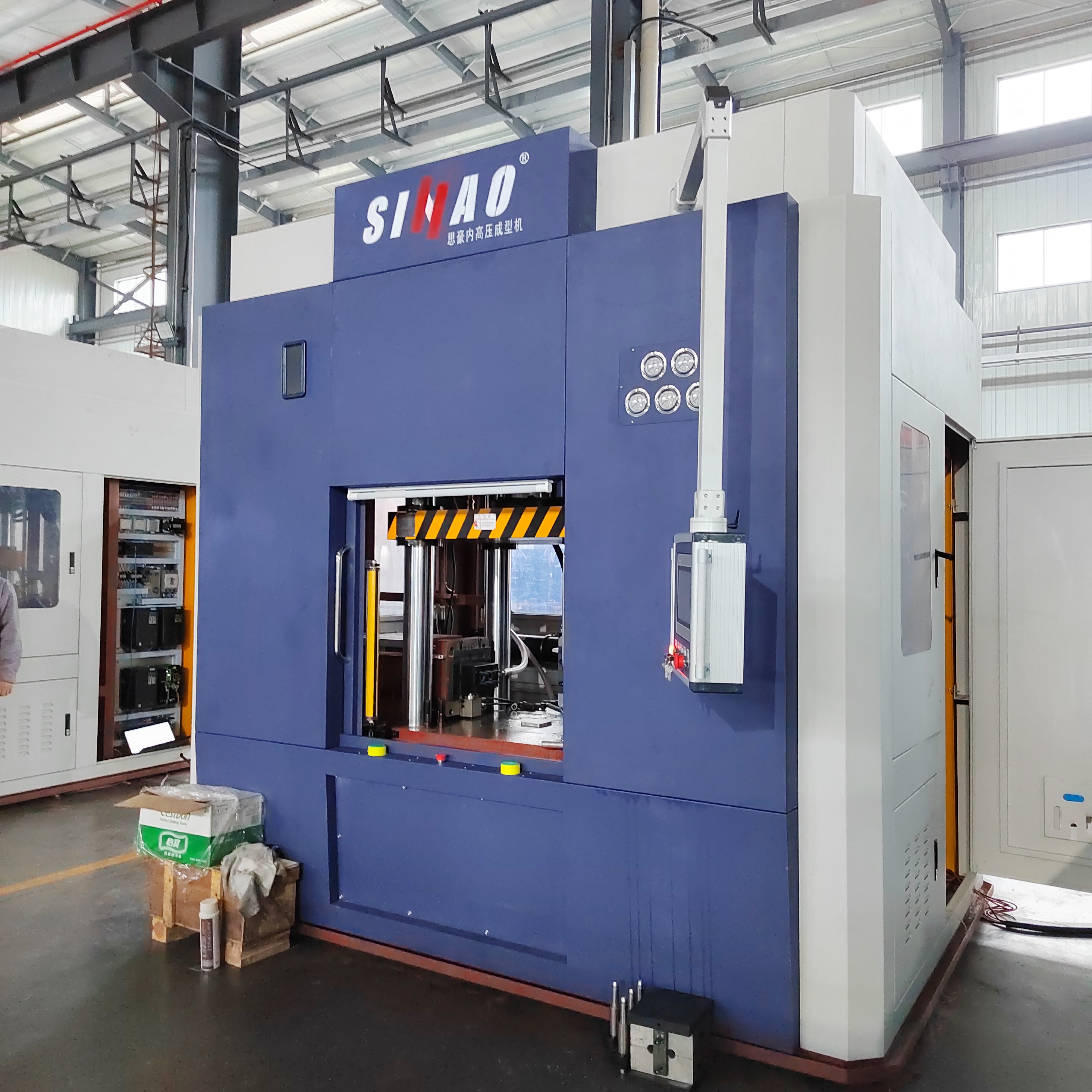 不銹鋼波紋管水脹成型機(jī)采用思豪十五年內(nèi)高壓成形技術(shù)