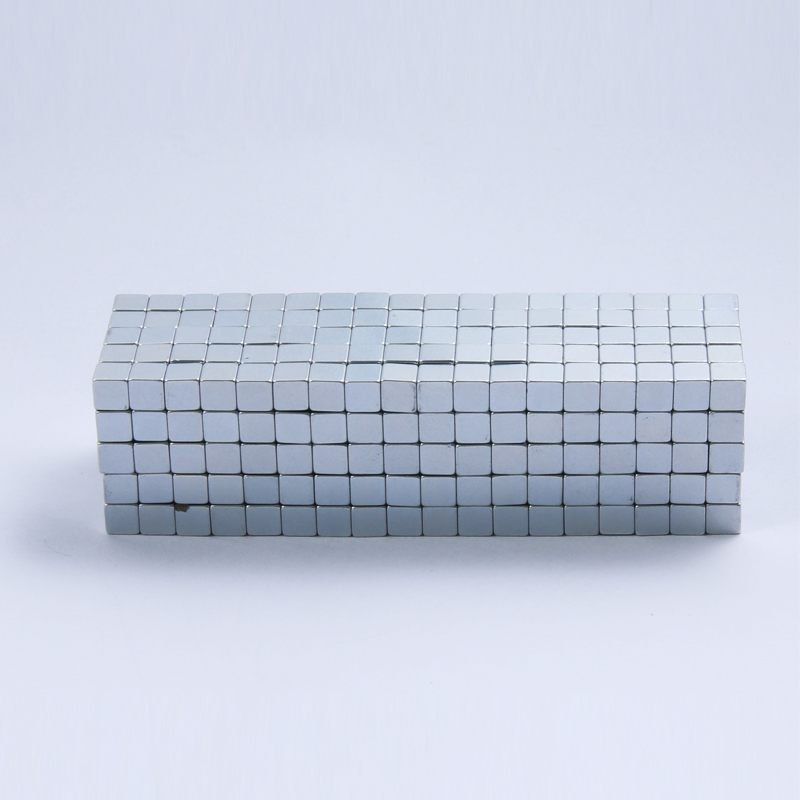 永盛工廠方形高強度10*10*1mm釹鐵硼磁鐵吸鐵石磁鋼現(xiàn)貨批發(fā)